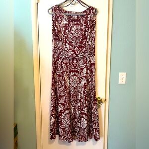 Burgundy/cream, ruched waist, pleated skirt dress, size large